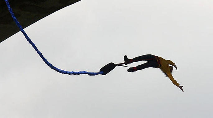 Bungee jumping.png